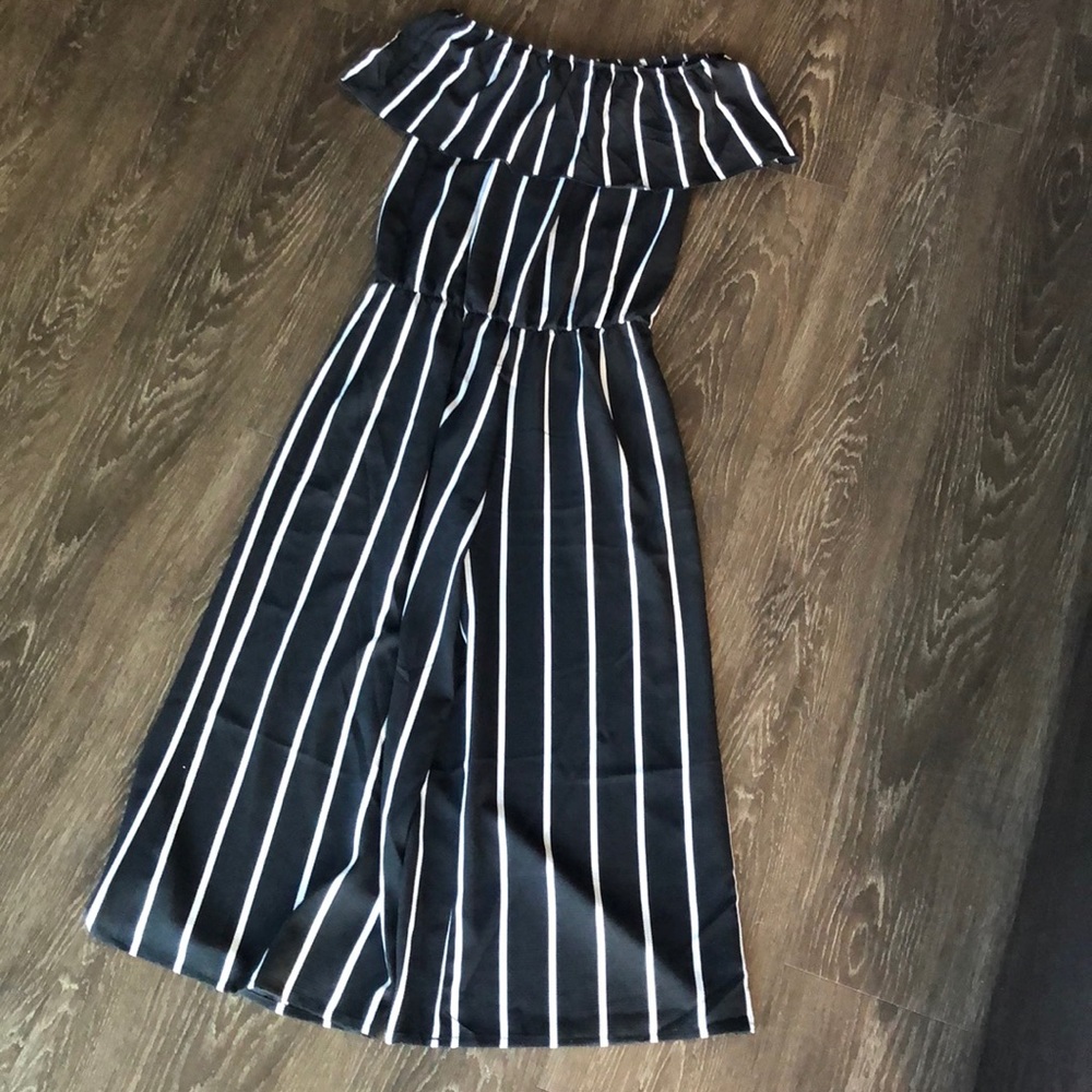 Comfy jumpsuit! Never worn